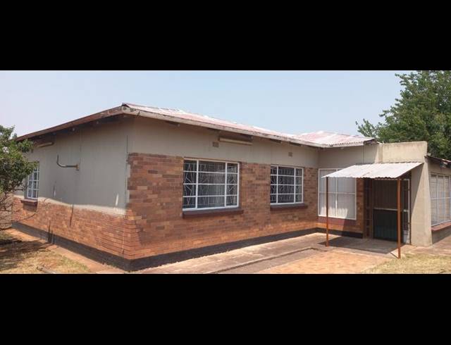 3 BEDROOM HOUSE FOR SALE IN VENTERSPOS